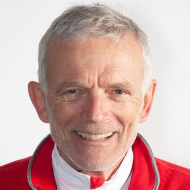 TOMASZ WINIARSKI